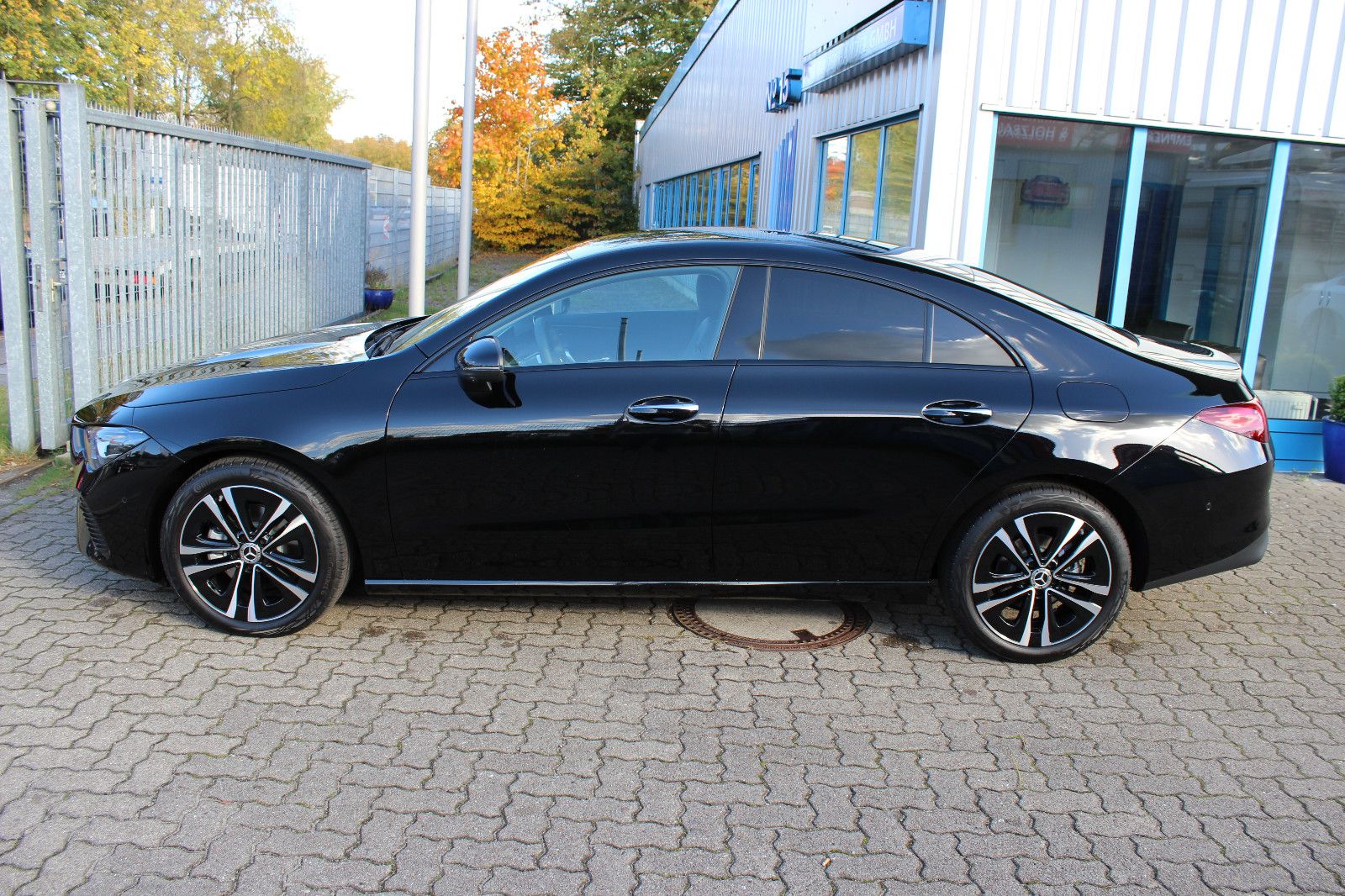 Fahrzeugabbildung Mercedes-Benz CLA 180  Progressive Line Edition *MY2025*