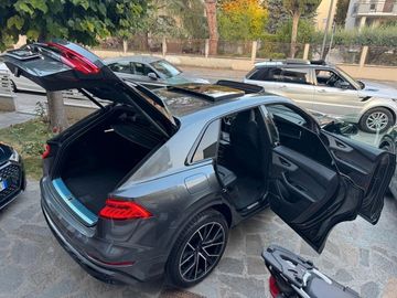 Audi Q8 - 8