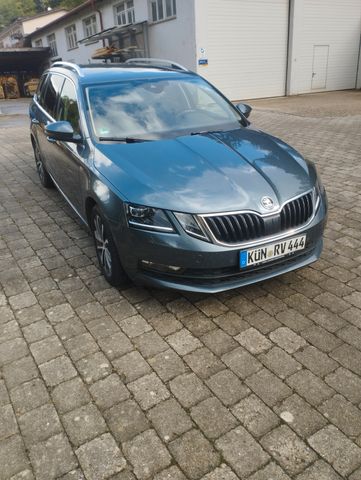 Skoda Octavia 2.0 TDI SCR DSG Tour Combi Tour