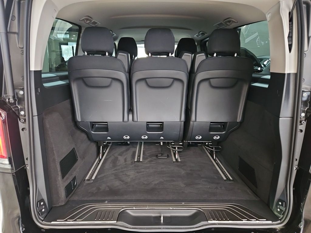 Fahrzeugabbildung Mercedes-Benz V 220 d STYLE Lang 7 Sitze 2,5tAHK BURMESTER LED