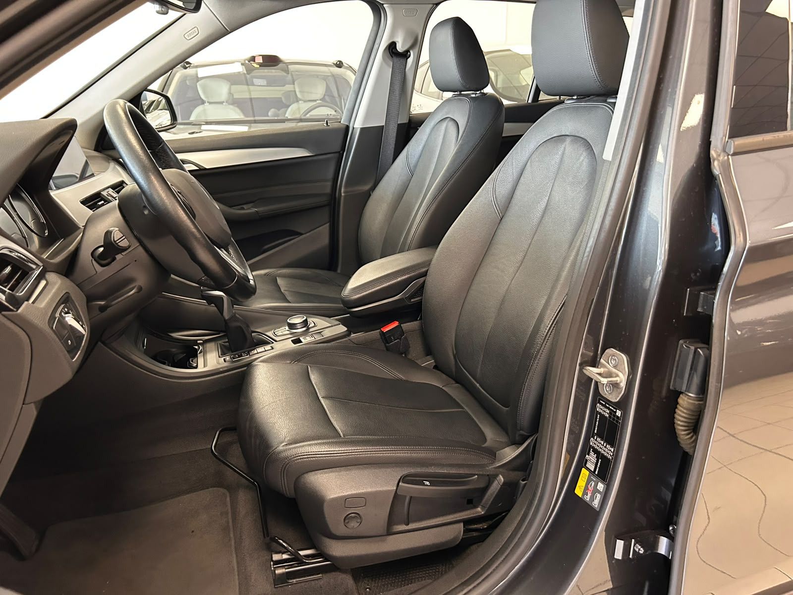 Fahrzeugabbildung BMW X1 25e xDr Advant LEDER+LED+NAVI+SHZ+ACC+PDC+MF+