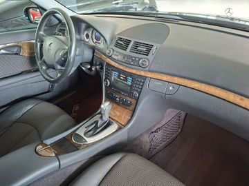 Mercedes E 200 - 10