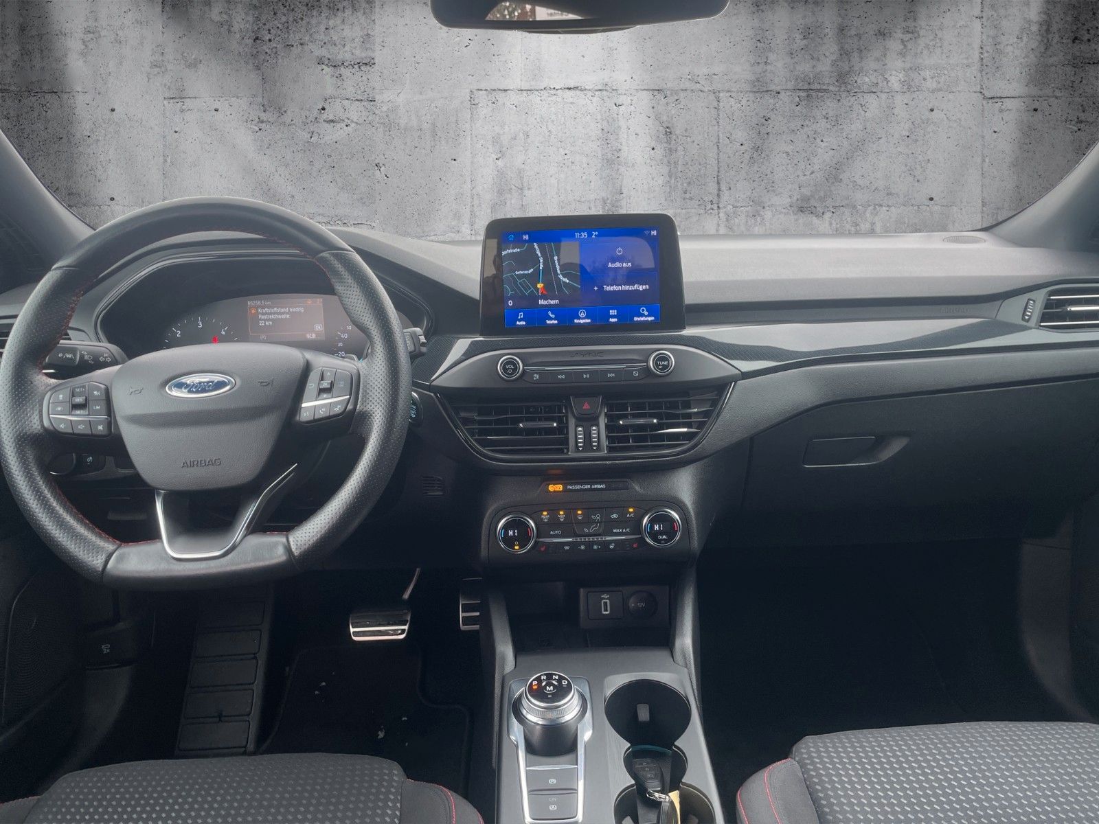Fahrzeugabbildung Ford Focus Turnier ST-Line