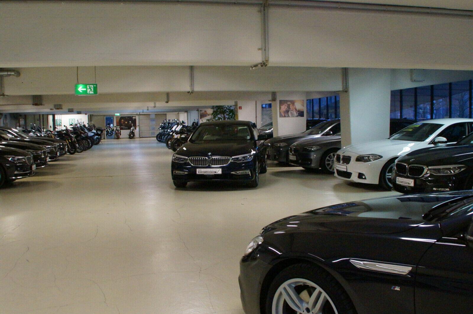 showroom-image-bottom