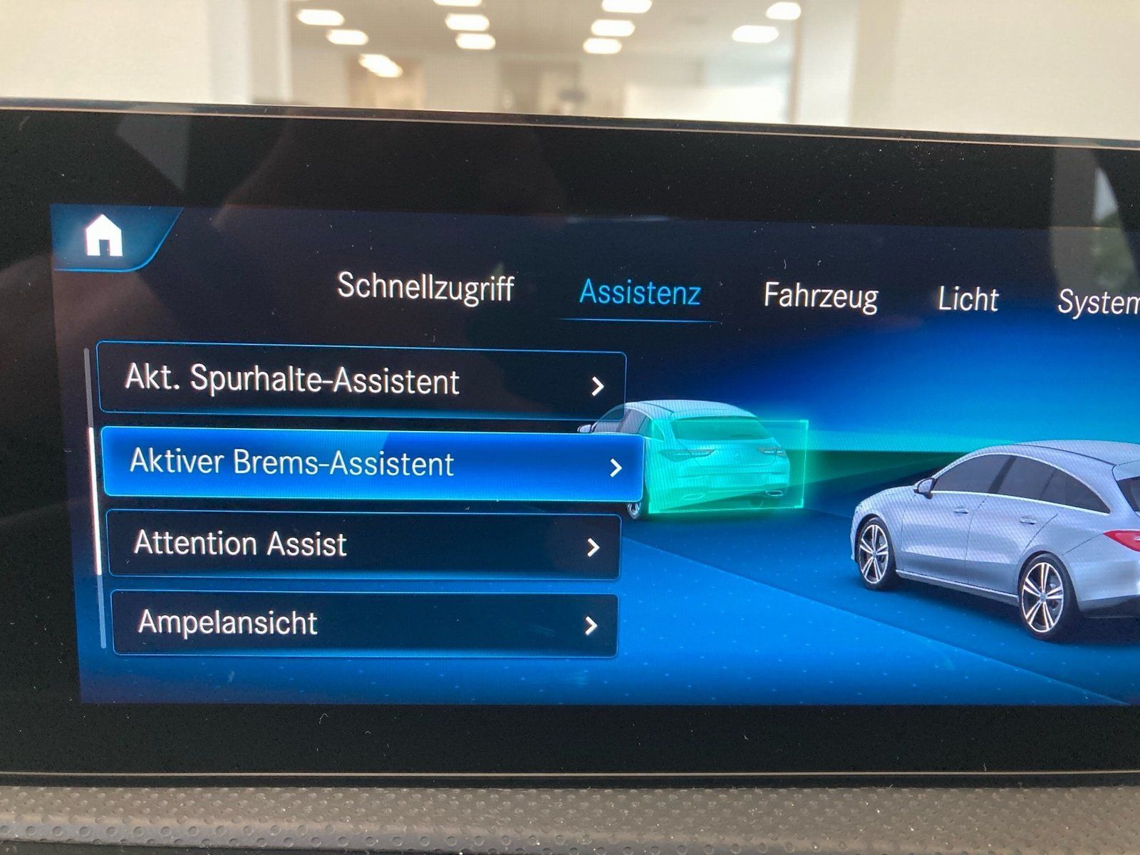 Fahrzeugabbildung Mercedes-Benz CLA 250 e SB AMG*Distronic*360*MultiBeam*Keyless