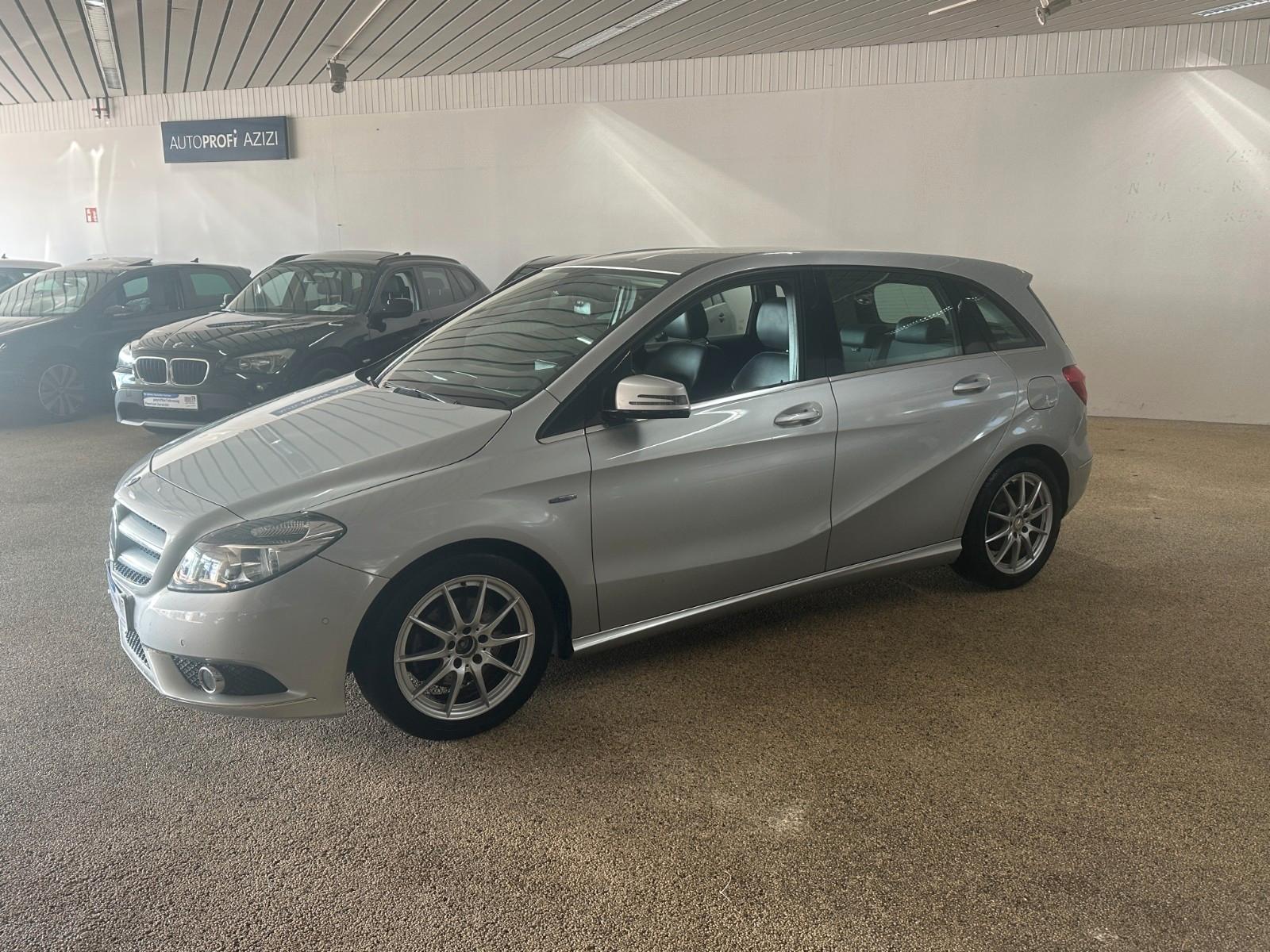 Mercedes-Benz B 180 Avantgarde Navi Teilleder Alu