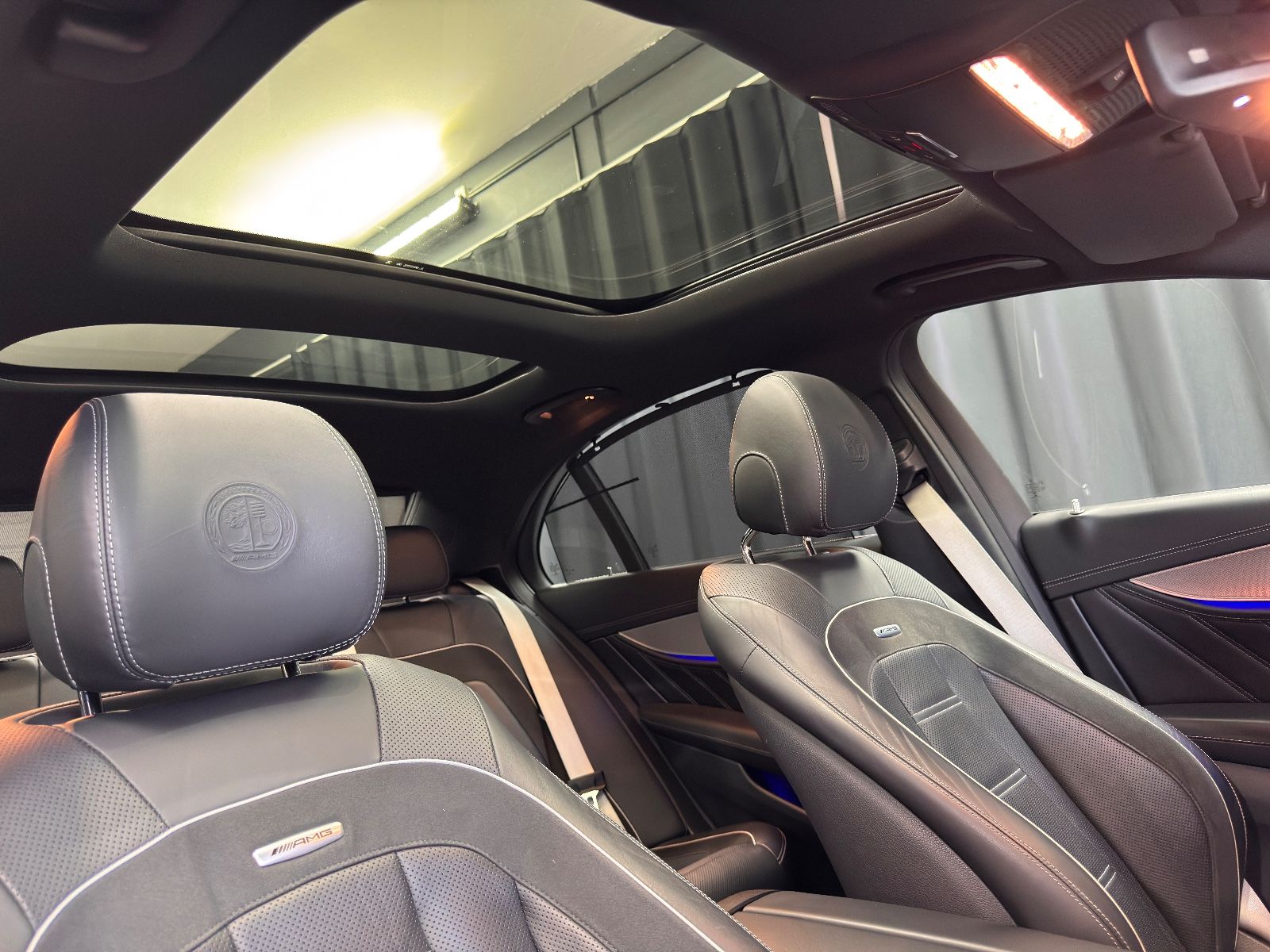 Fahrzeugabbildung Mercedes-Benz E 63 S AMG 4Matic+|AMG DRIVER|BURMESTER|TV|VOLL