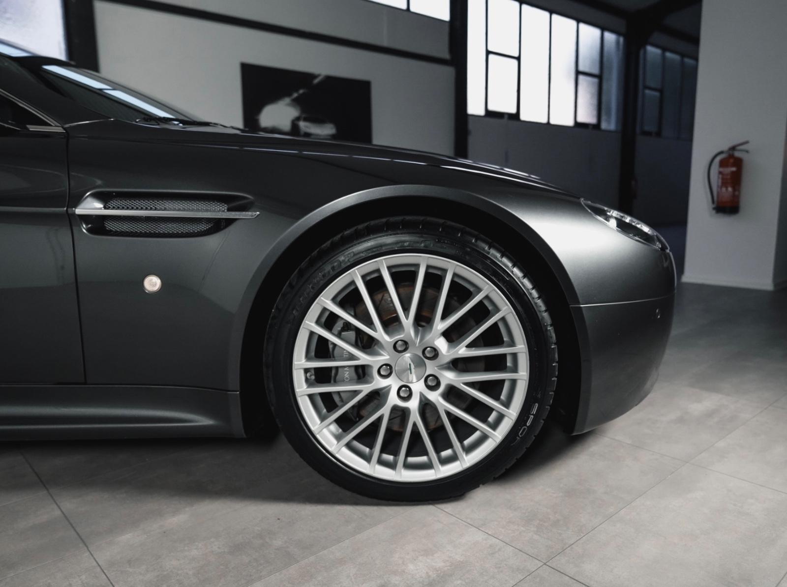 Aston Martin V8 Vantage *Steuerkette neu*Service neu*