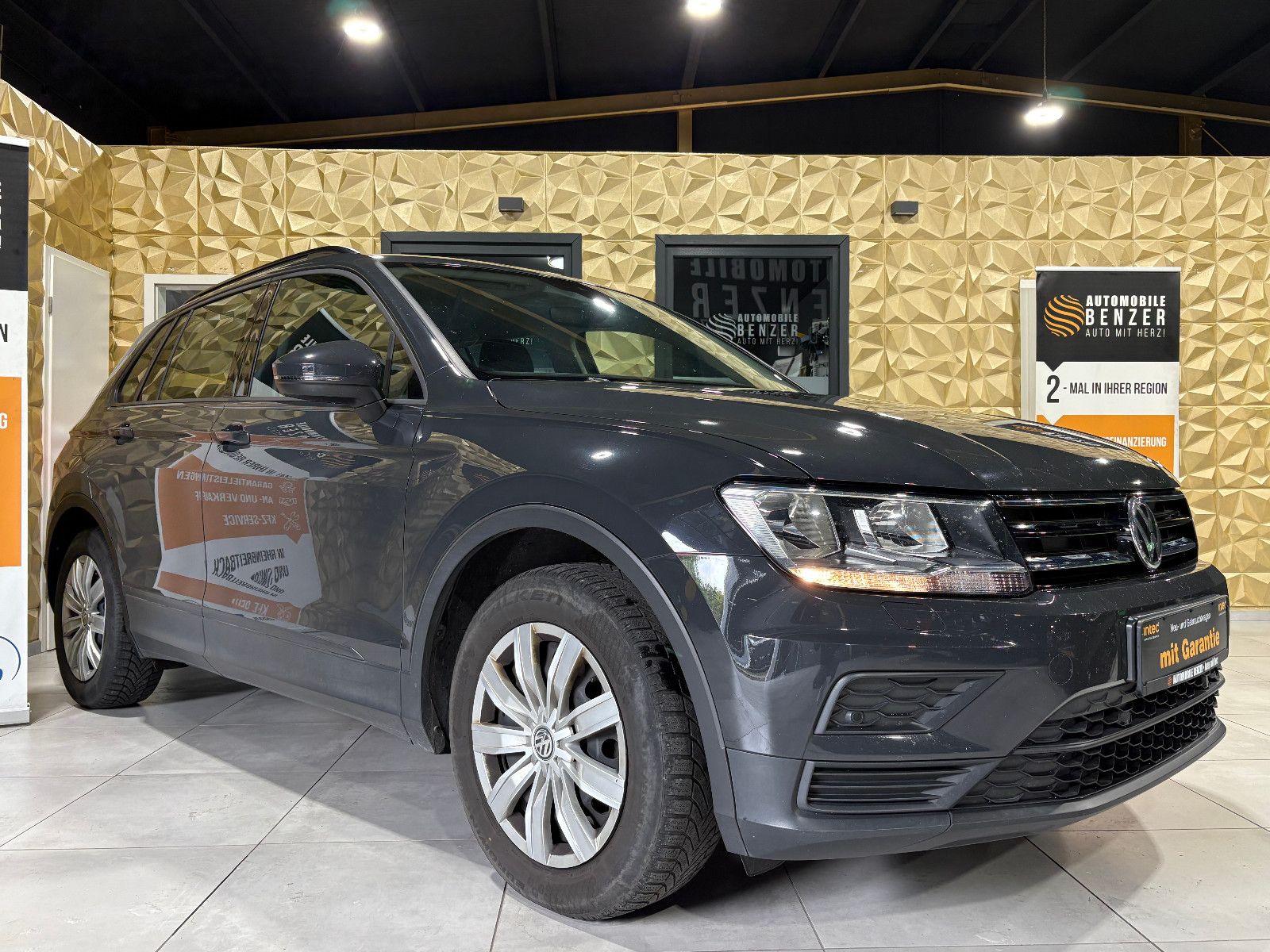 Fahrzeugabbildung Volkswagen Tiguan Trendline BMT/Start-Stopp/8-FACH/PDC/SHZ/