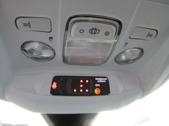 Fahrzeugabbildung Peugeot 5008 Basis 1.5D LED/AHK/PDC/TEMPOMAT