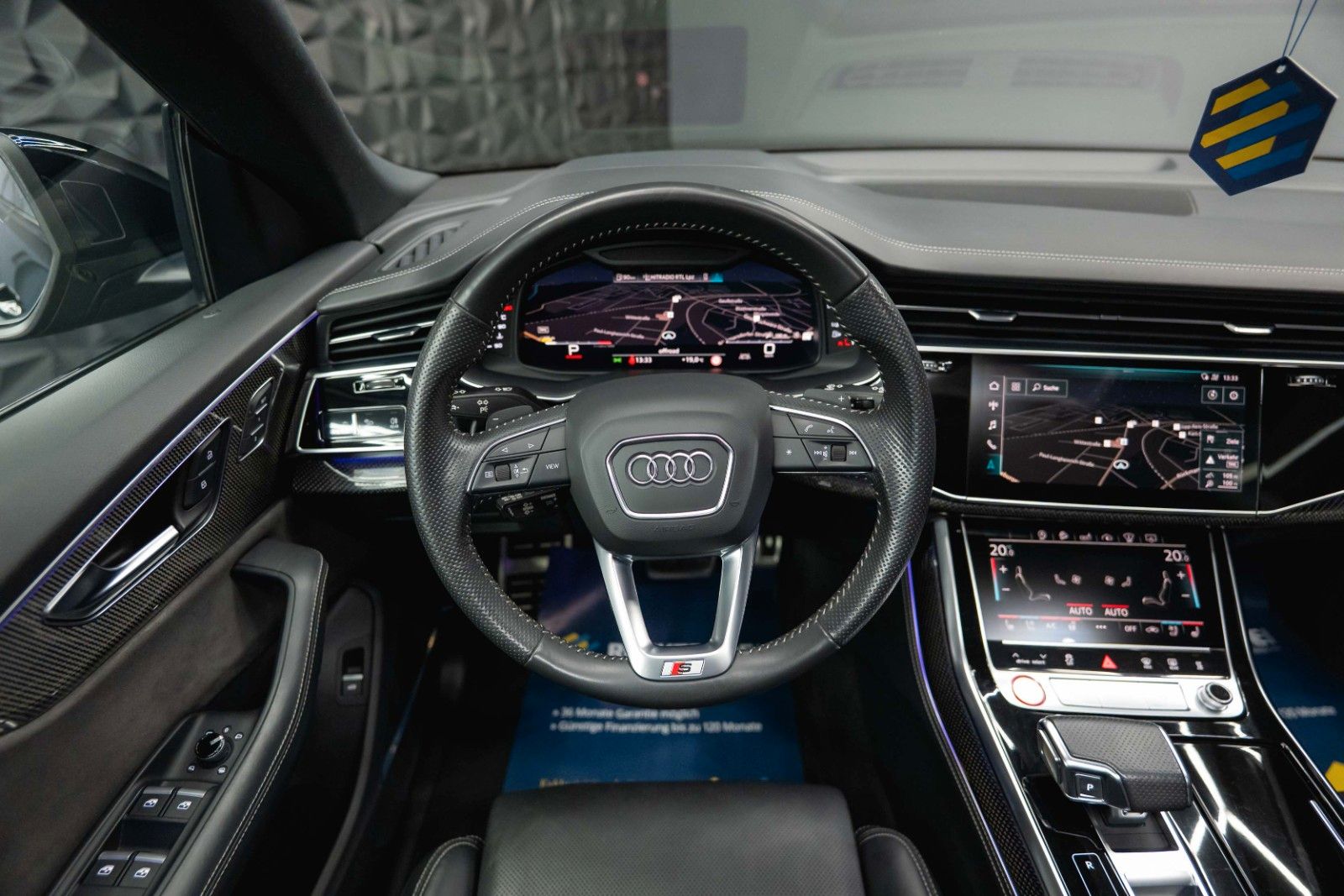 Fahrzeugabbildung Audi SQ8 4.0 TDI quattro Black Design | Full Option
