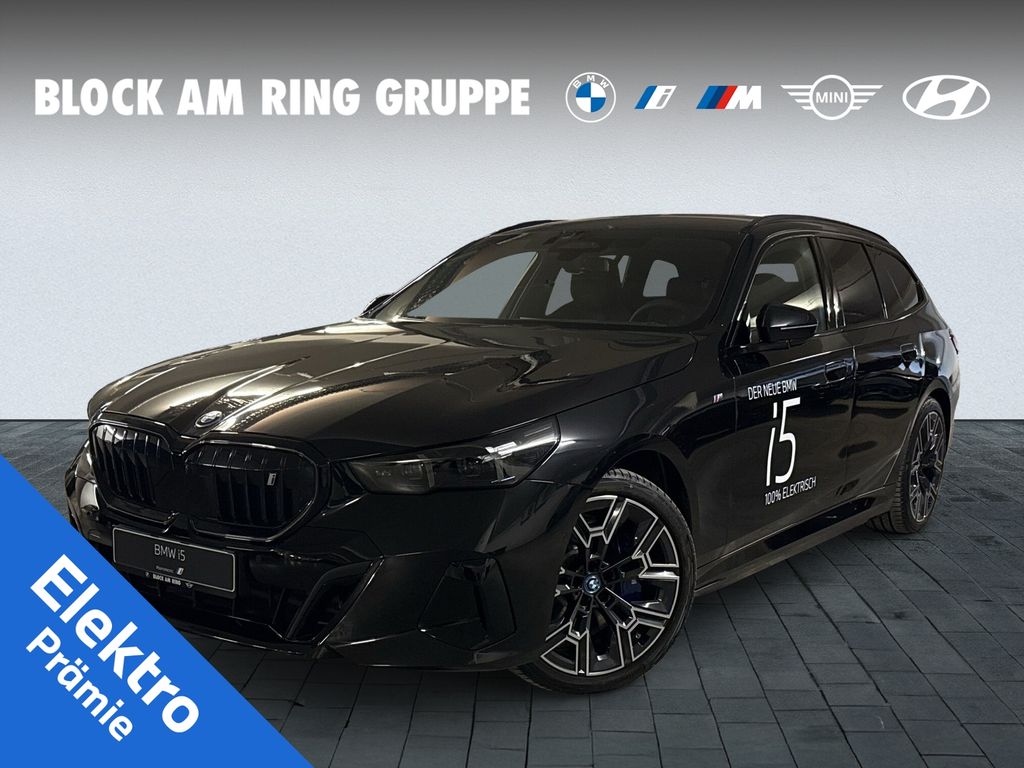 BMW i5 eDrive40 M Sport Pro AHK Pano Sitzklima Memor