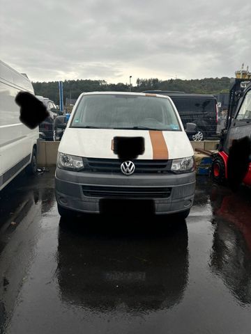 Volkswagen VW T5 Transporter Facelift Bus