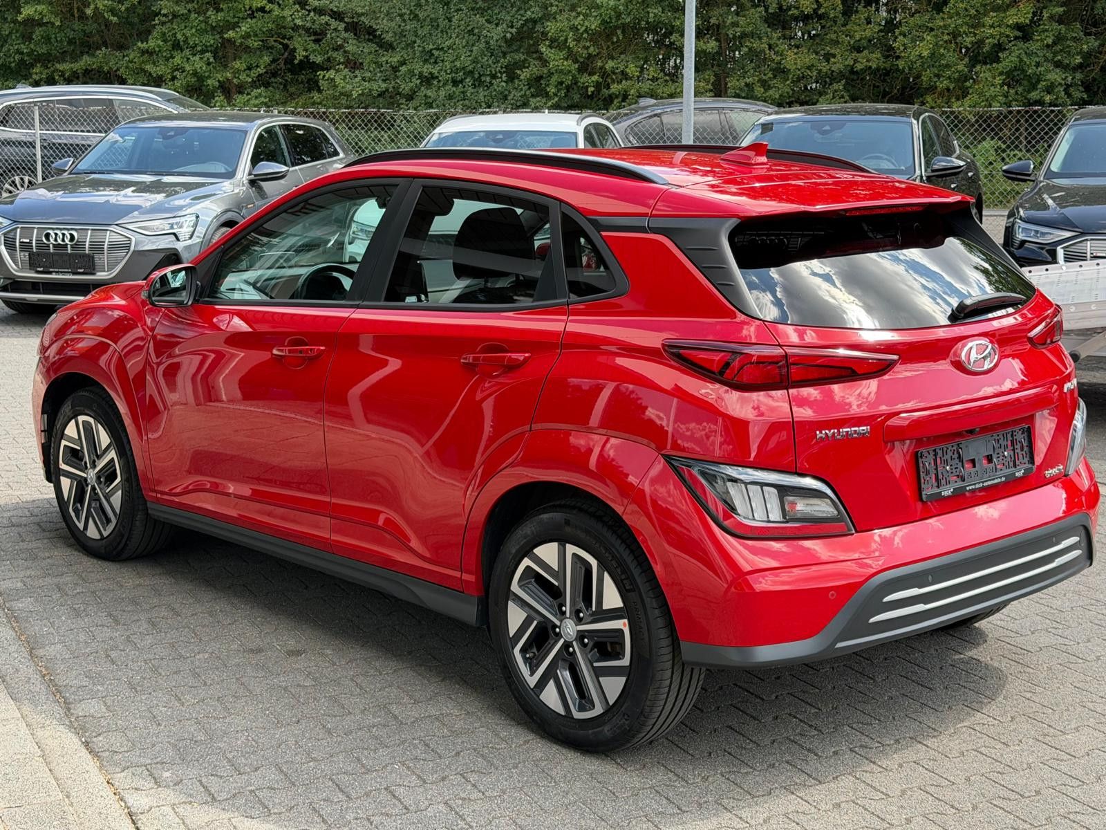 Fahrzeugabbildung Hyundai Kona Elektro Prime NAVI+LED+SHZ+HEAD+KAM+ACC+AHK