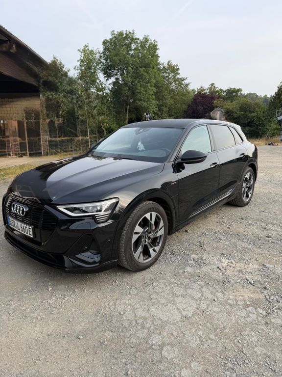 Image of Audi e-tron