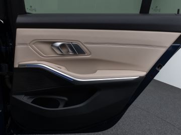 Fahrzeugabbildung BMW M340d xD DAB CockPitPro PDC Stop&Go AHK Alarm