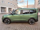 Ford E-Tourneo Courier 54 kWh Active Auto. LHZ/SHZ/ - Ford Tourneo Courier: Grün