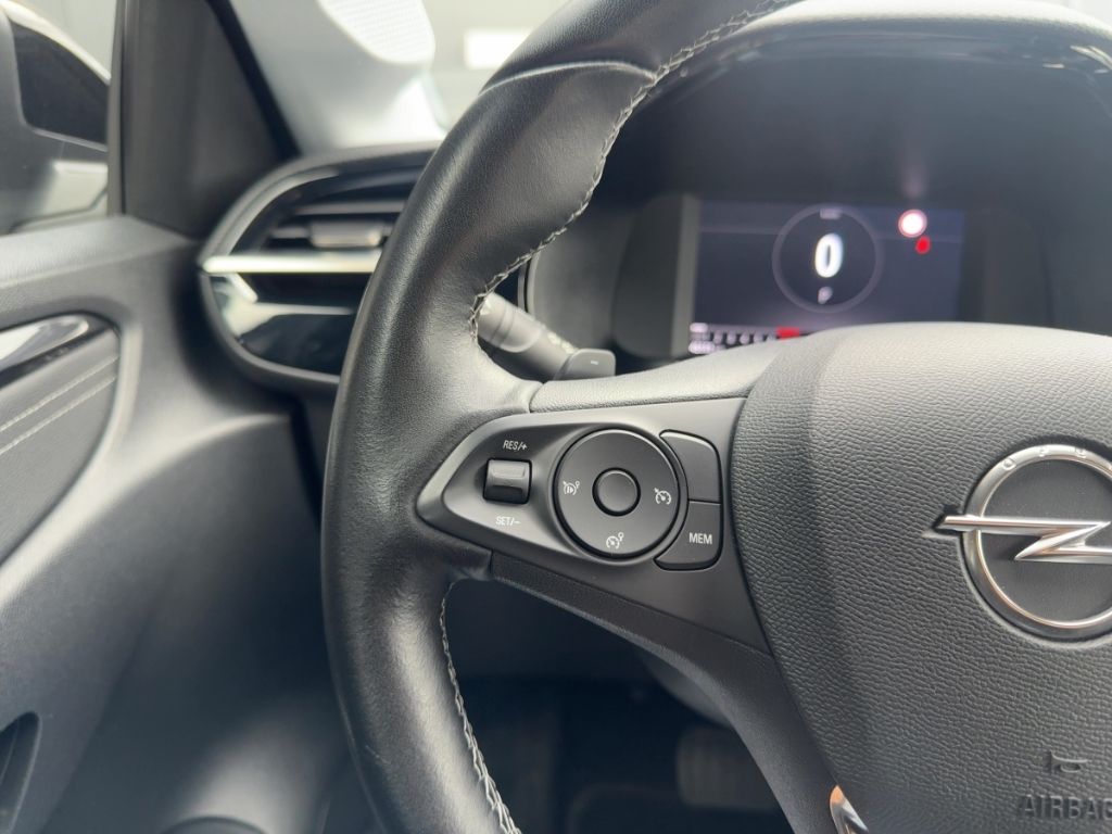 Fahrzeugabbildung Opel Corsa AUTOMATIK RÜCKFAHRKAMERA WINTERPAKET