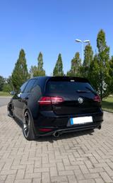 Volkswagen Golf 2.0 TSI DSG BMT GTI GTI - Gebrauchtwagen von Privatanbietern mit TÜV