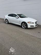 Jaguar XF Limousine 2.0 Merridian Surround 20Zoll Leder - Jaguar XF mit Benzin-Antrieb