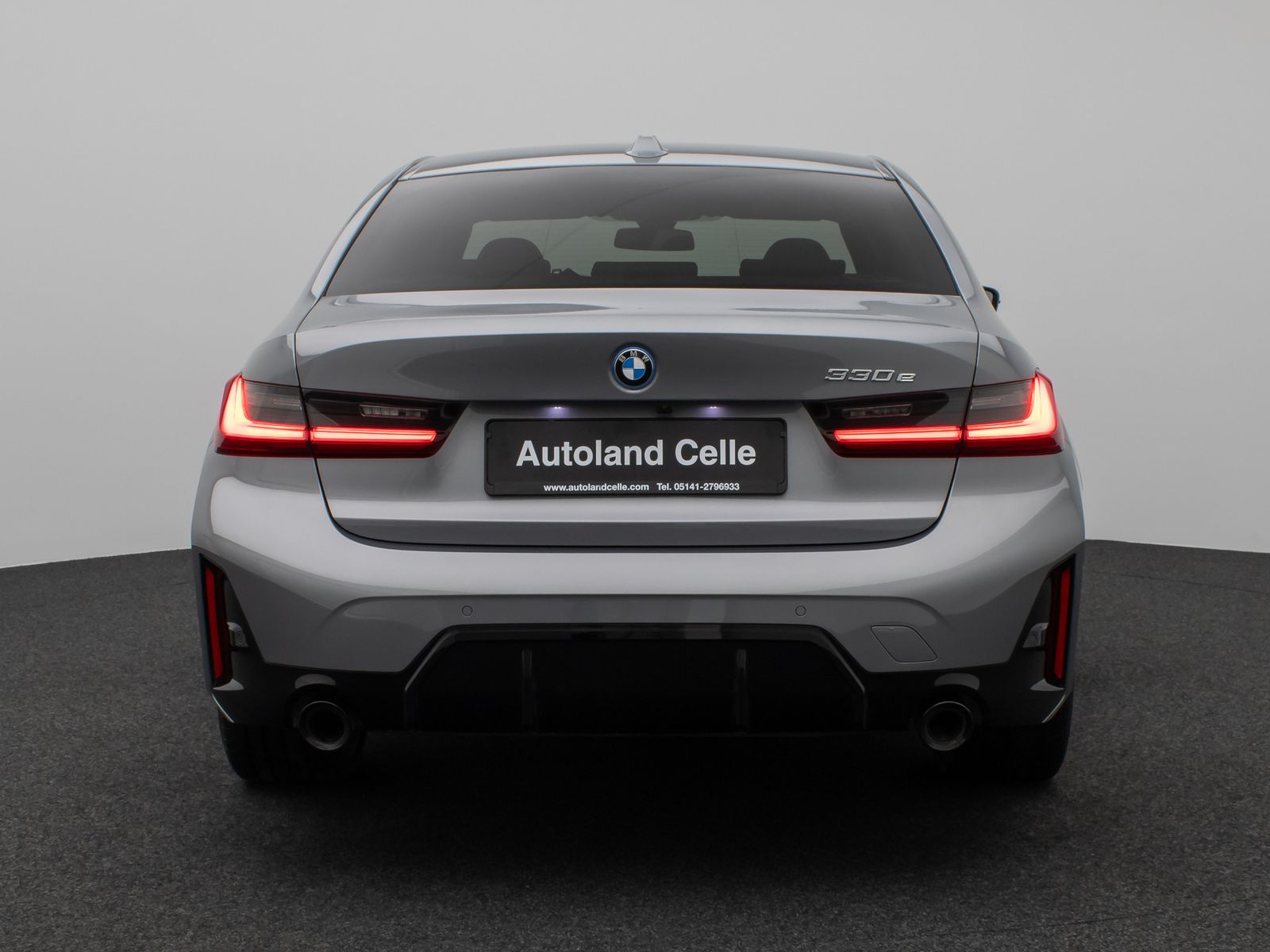 Fahrzeugabbildung BMW 330e M Sport Kamera HUD DAB H/K DrivAssis 19Zoll