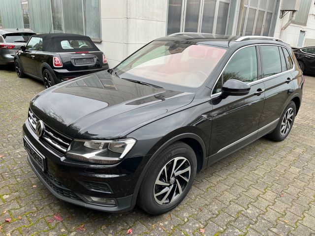 Volkswagen Tiguan 2.0TDI Join Dynaudio Navi Virtual SH PDC