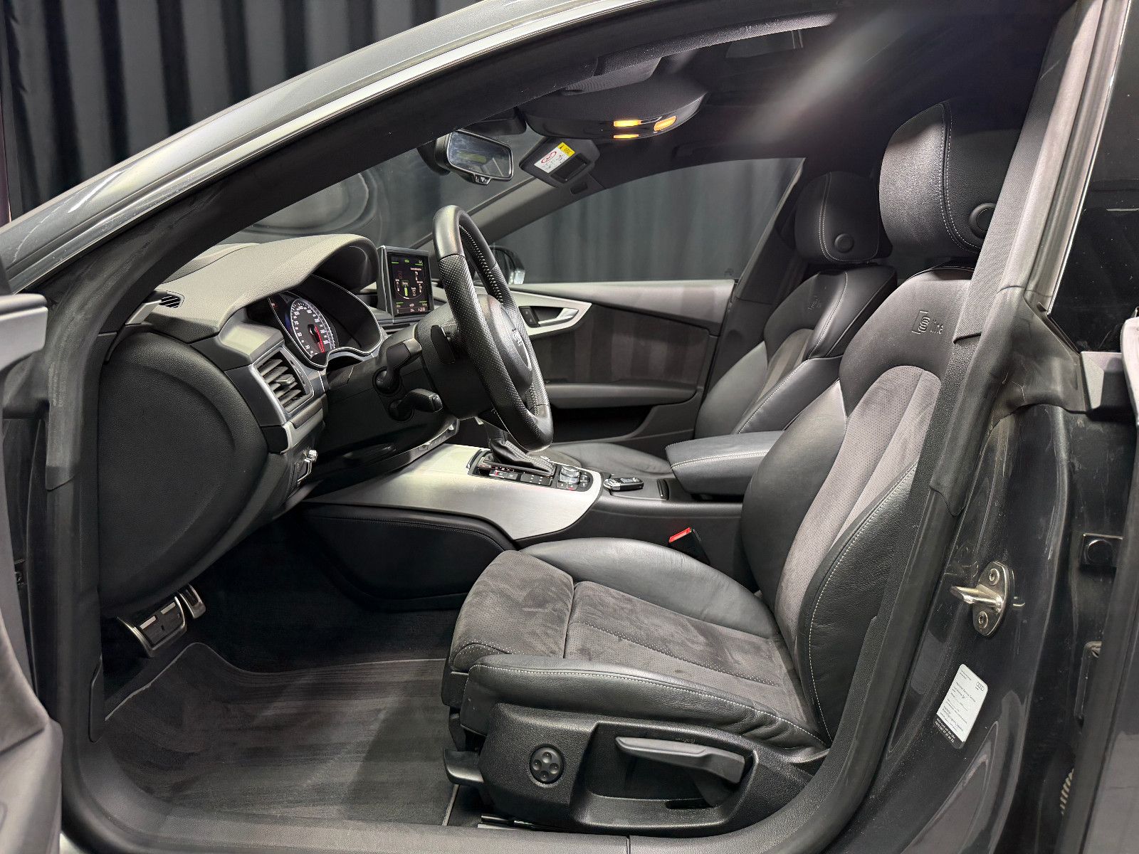 Fahrzeugabbildung Audi A7 Sportback 3.0 TDI quattro |S-LINE|HuD|PANO