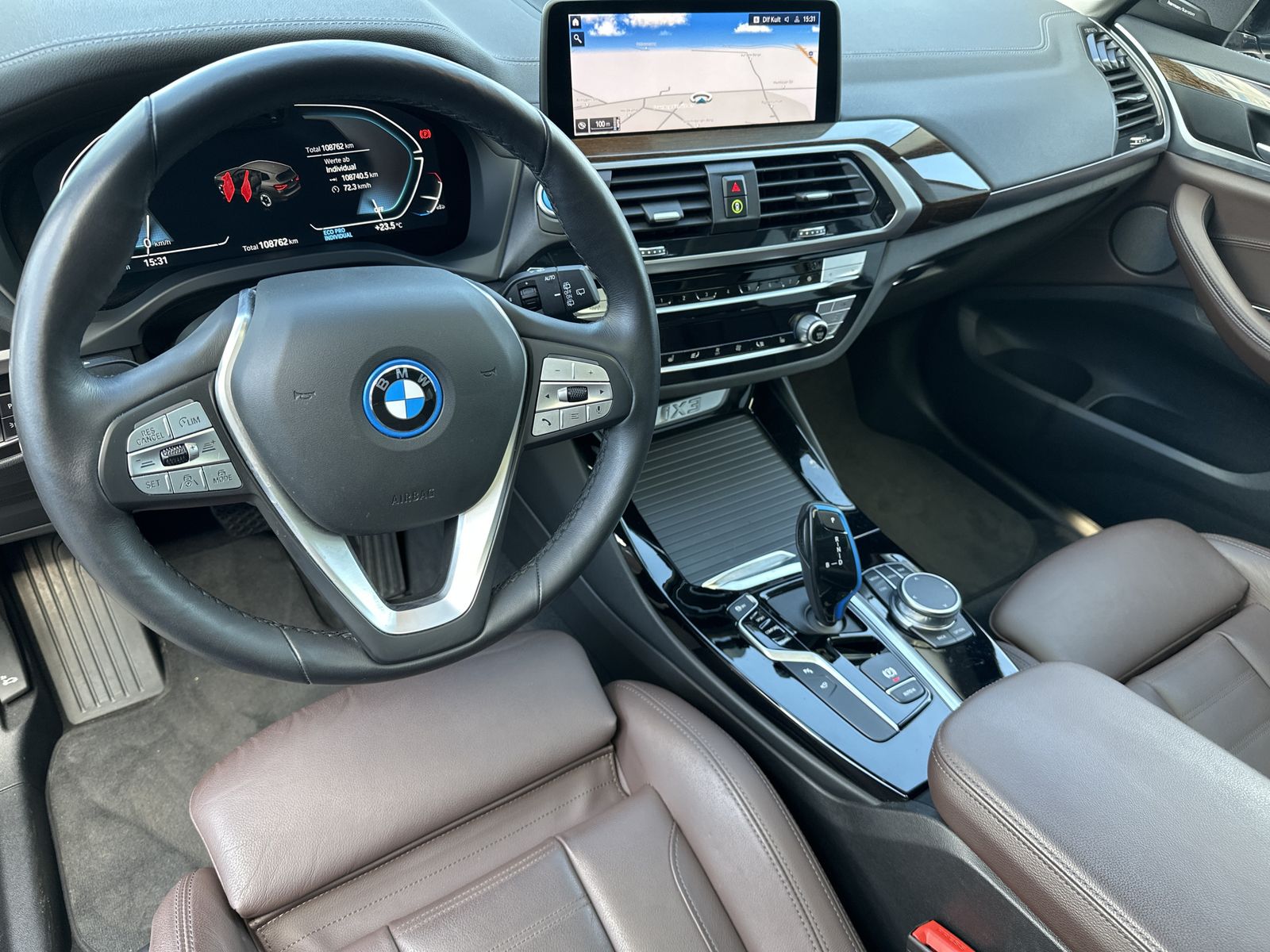 Fahrzeugabbildung BMW iX3 Impressive NAV+LED+H&K+360°+HEAD-UP+20ZO+1HD