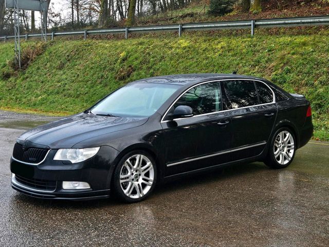 Skoda Superb 3.6 v6 4x4 Dsg Scheckheft R36...