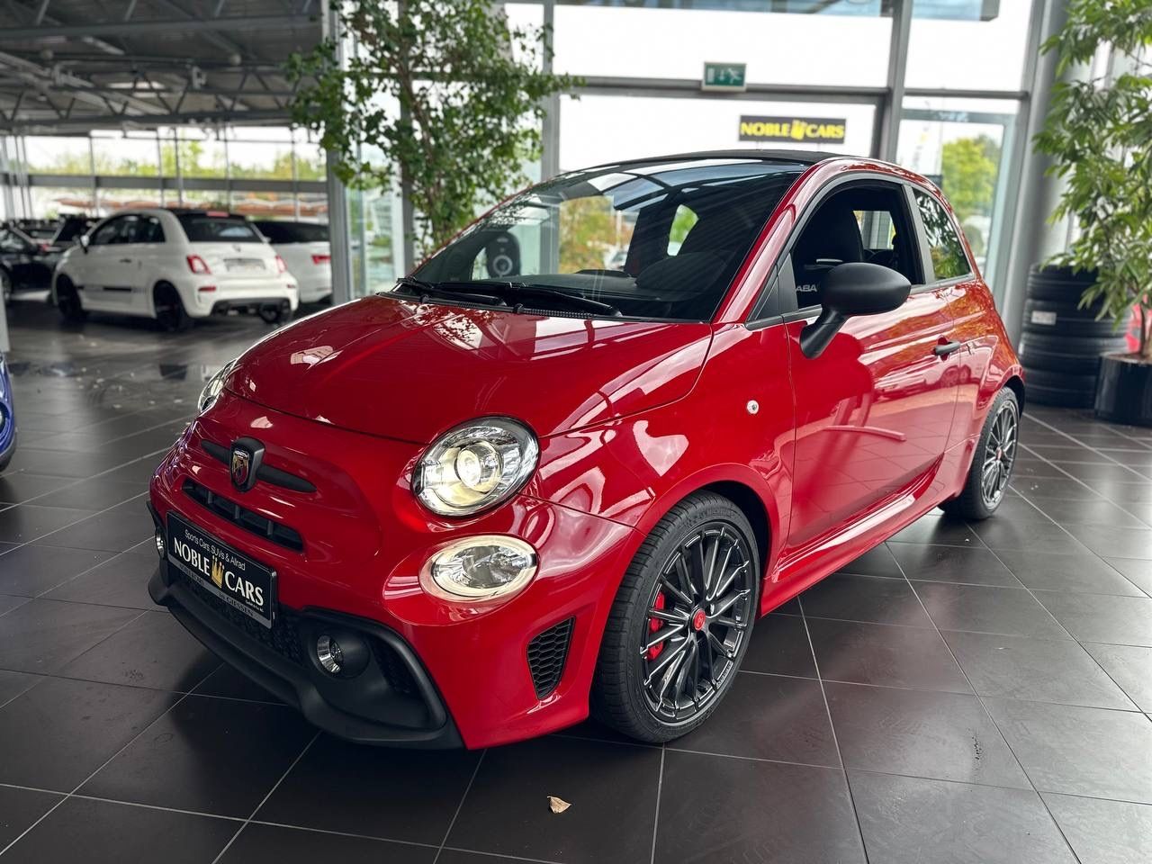 Fahrzeugabbildung Abarth 695C BEATS KLIMA NAVI 17" ALU