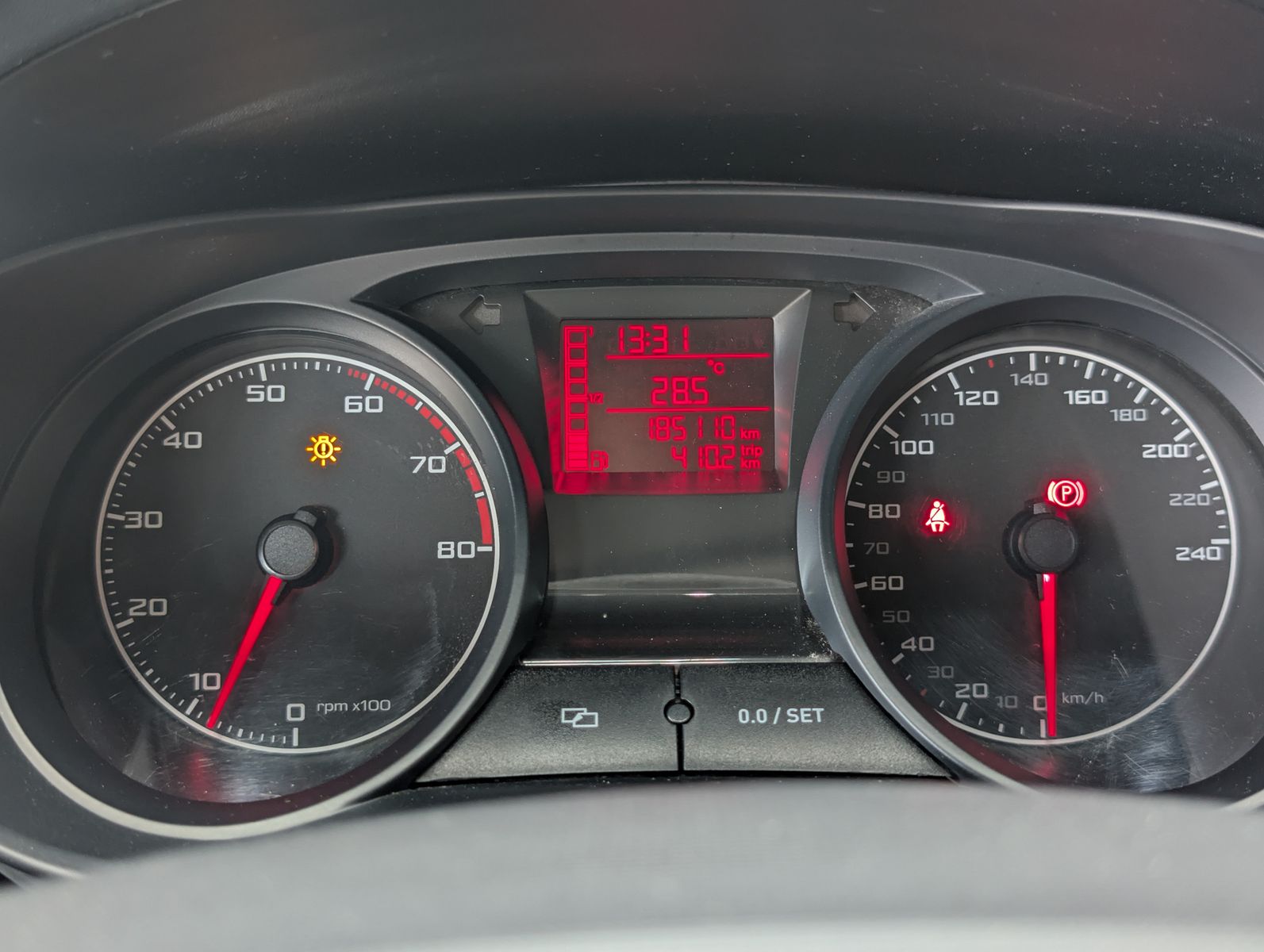 Fahrzeugabbildung SEAT Ibiza Reference Limo 1.4 EURO 5 TÜV KLIMA AUX