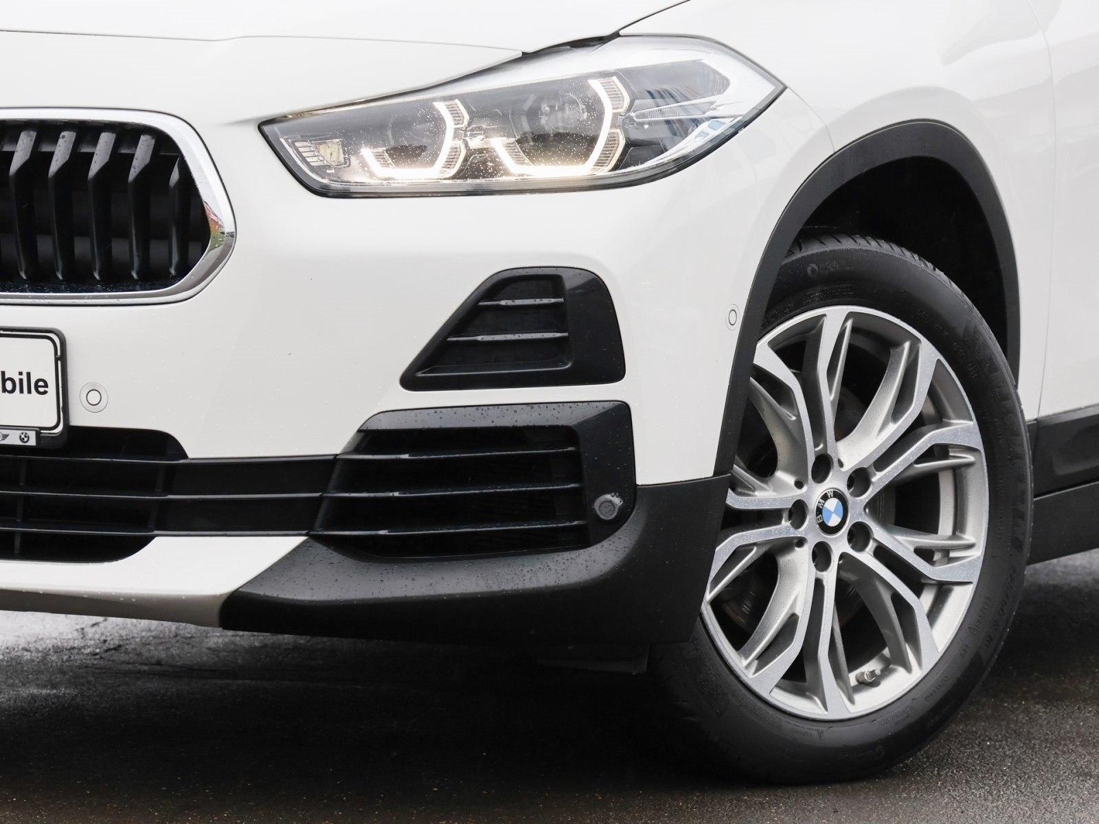 BMW X2 xDrive20i Panorama/18"/MLenkrad/DriveAss
