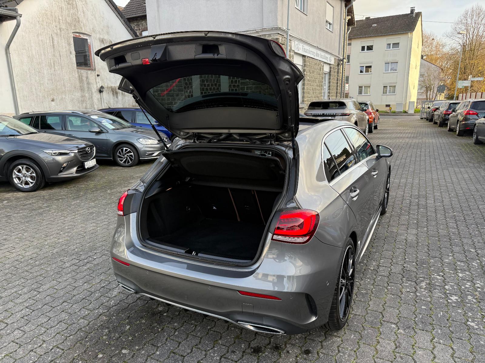 Mercedes-Benz A250 4-MATIC AMG-LINE LEDER PANO KAMERA LED NAVI