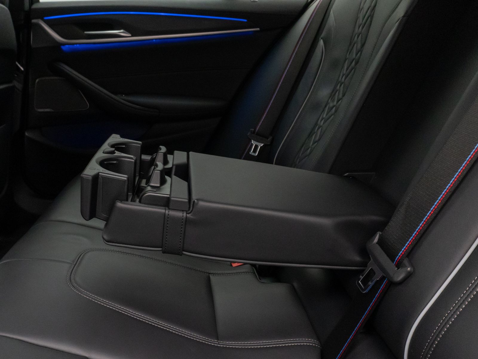 Fahrzeugabbildung BMW 540d xD M Sport Pro Laser Kamera HUD DAB H/K 20"
