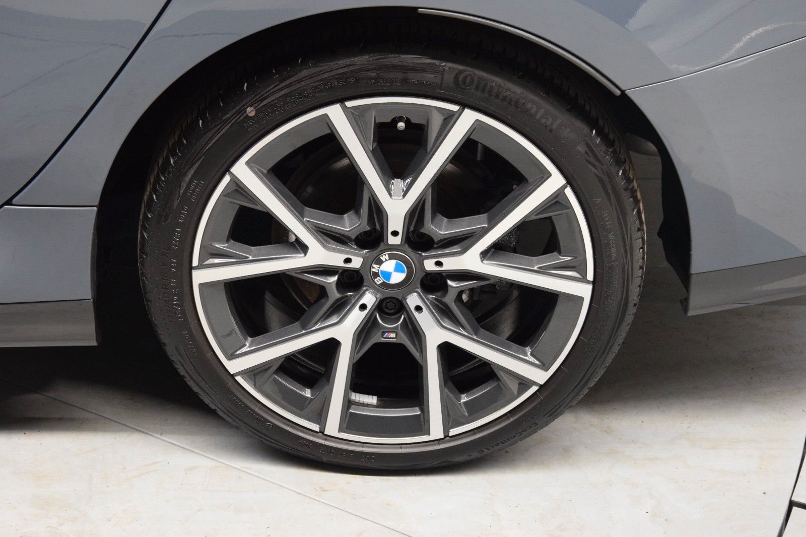 Fahrzeugabbildung BMW 218i Gran Coupé M Sport H&k Panorama HuD Memory