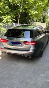 Mercedes-Benz E 300 d T Autom. - - Mercedes-Benz E 300 in Karlsruhe