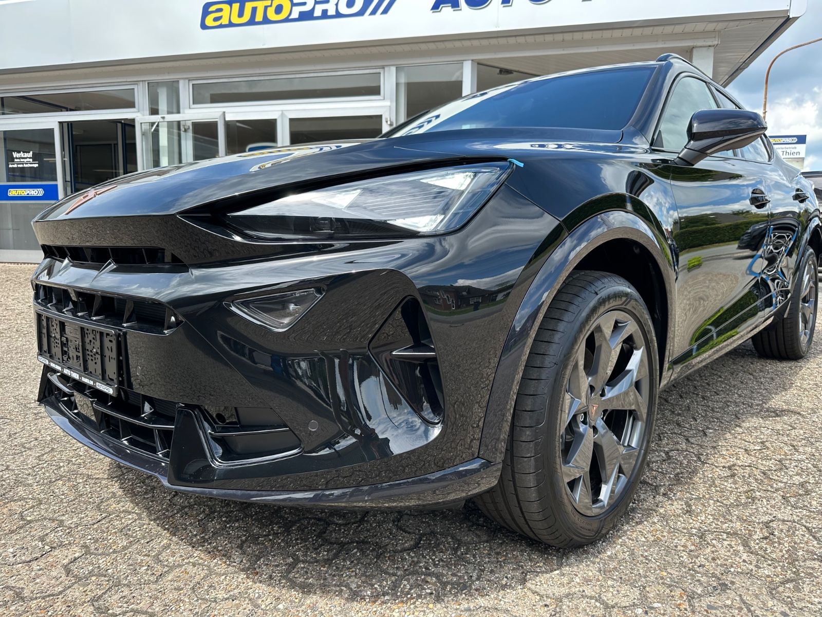 Fahrzeugabbildung CUPRA Formentor 1.5 eTSI DSG ACC/AHK/LED/SHZG/CarPlay