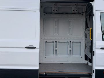 Volkswagen Crafter - 10