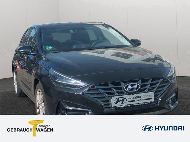 Hyundai i30 Intro Navi Panoramadach AHK