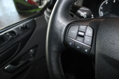 Fahrzeugabbildung Ford Transit Custom L1 320 Trend 9SITZE KLIMA PDC CAM