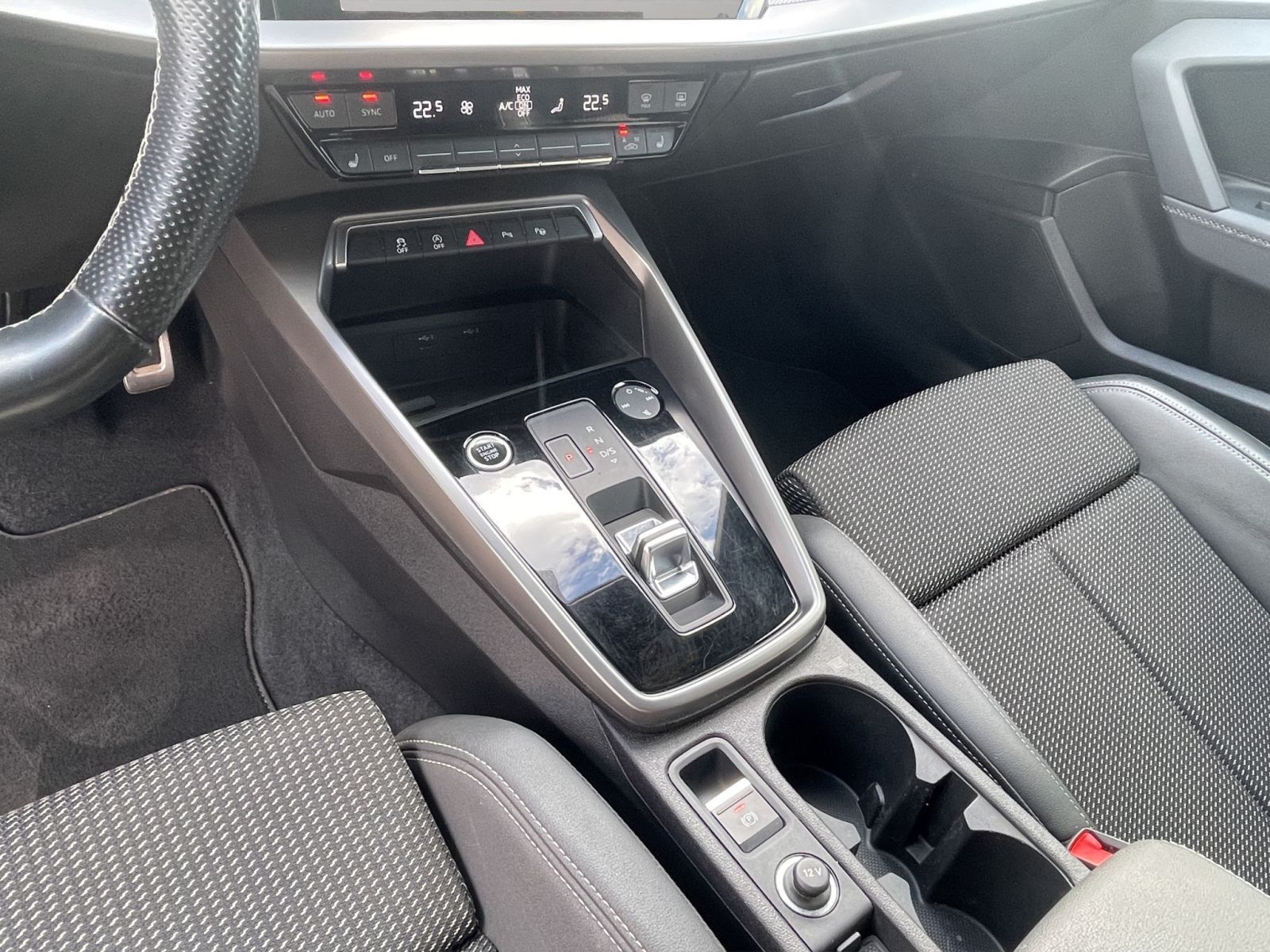 Audi A3 SB 30 TFSI S line LED AHK Kamera Carplay foto 14