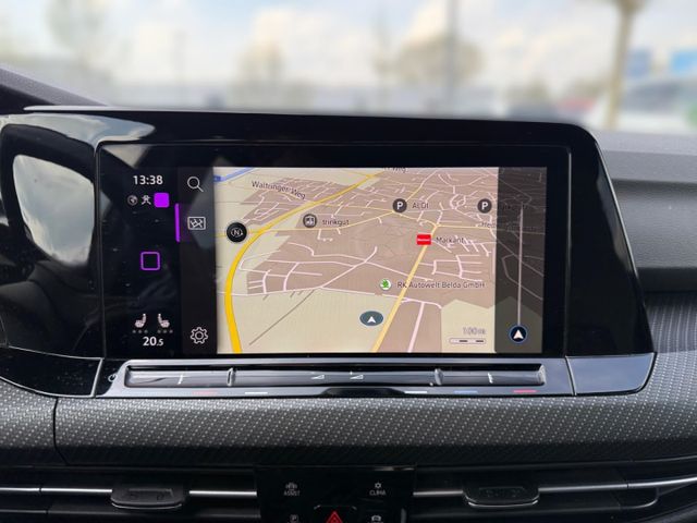 Golf 8 VIII R-Line 1.5 eTSI Navi ACC PDC v.+hi.