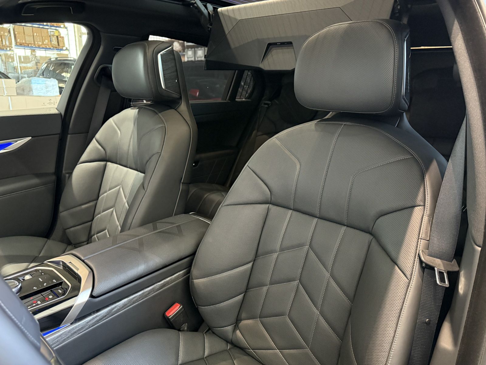 Fahrzeugabbildung BMW i7 xDrive60 Pano.Dach Sky Lounge Fond Experience