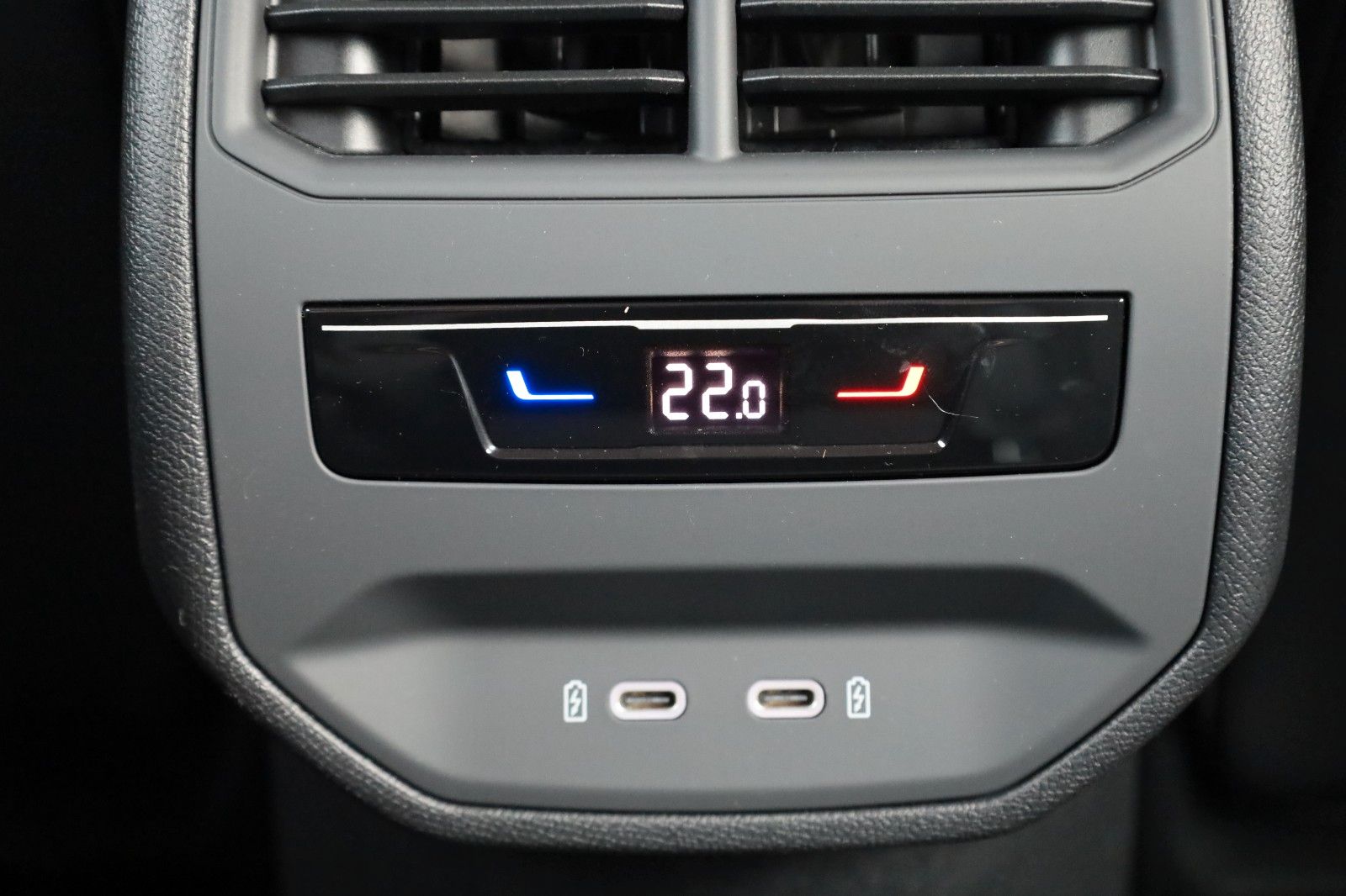 Fahrzeugabbildung CUPRA Sportstourer 2,0 TSI DSG *AHZV *Leder *PANO