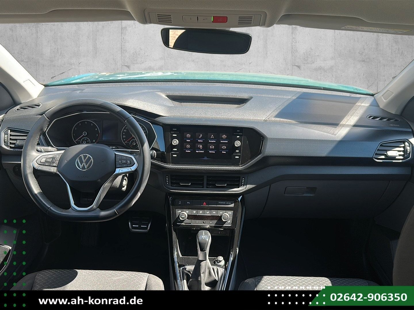 Fahrzeugabbildung Volkswagen T-Cross Life UNITED 1.0 TSI *RLINE*ASSIST*PDC*