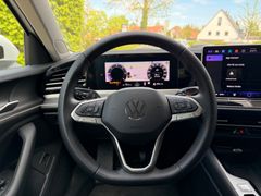 VW Passat Variant Elegance/ IQ DRIVE/ Apple CarPlay