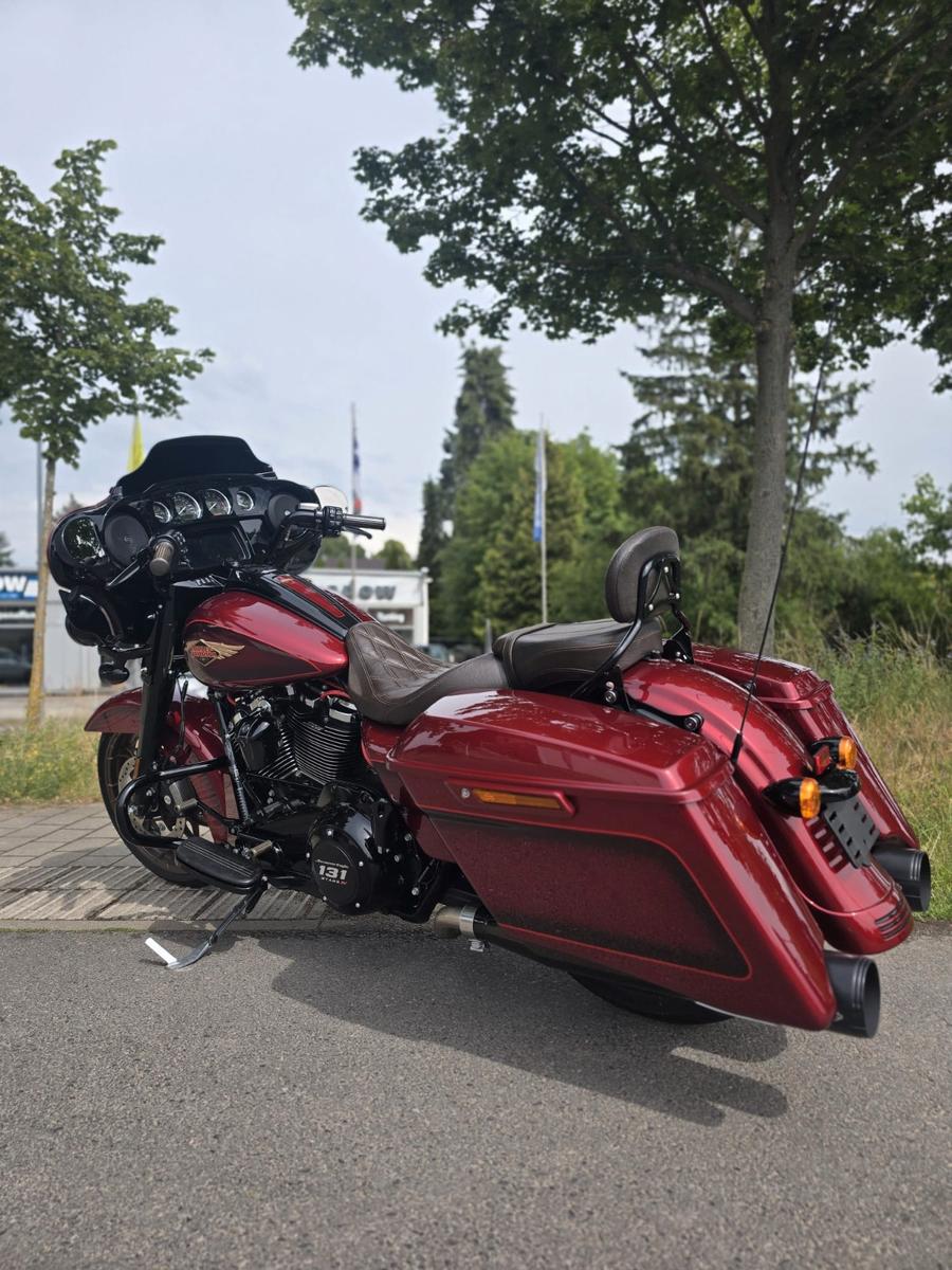 Harley-Davidson FLHXSANV Street Glide Anniversary