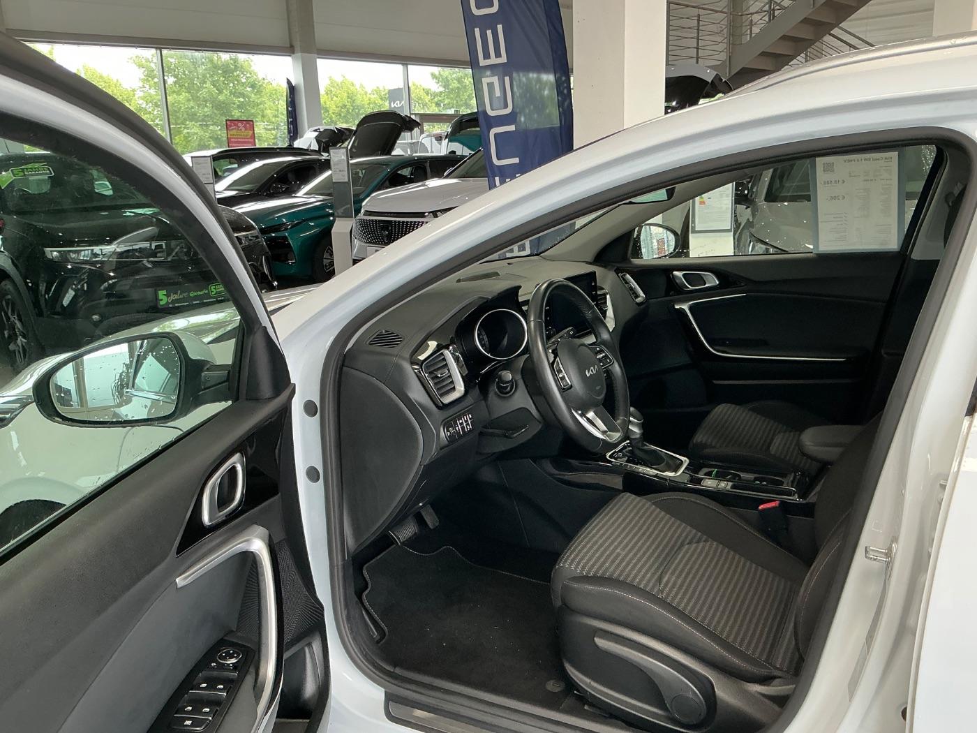 Kia cee'd SW 1.6 PHEV Vision LED+SHZ+2xKlima+LM