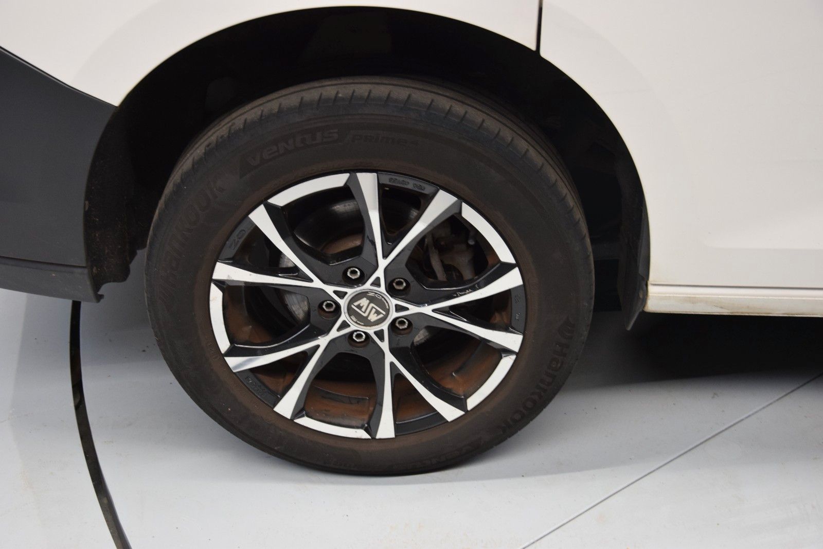 Fahrzeugabbildung Volkswagen Caddy Cargo Basis Kasten Klima PDC 1. Hand