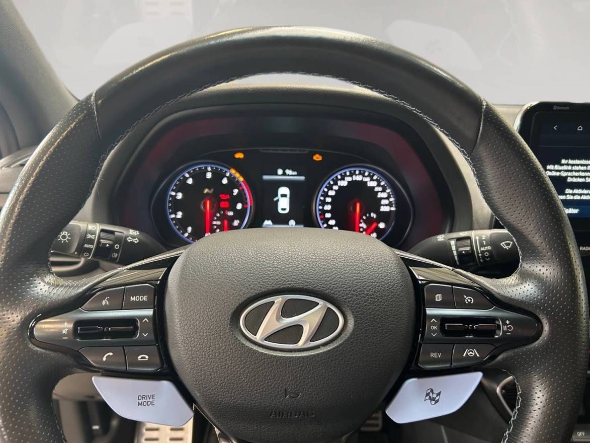 Fahrzeugabbildung Hyundai i30 N Performance Navigationspaket, N-Sportschal